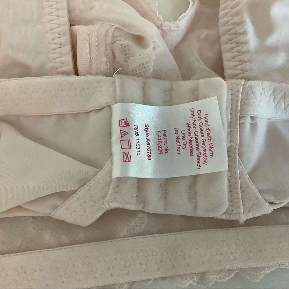 Set of 3 Breezies Soft Pink Lace Bralettes size 2X - Picture 9 of 9